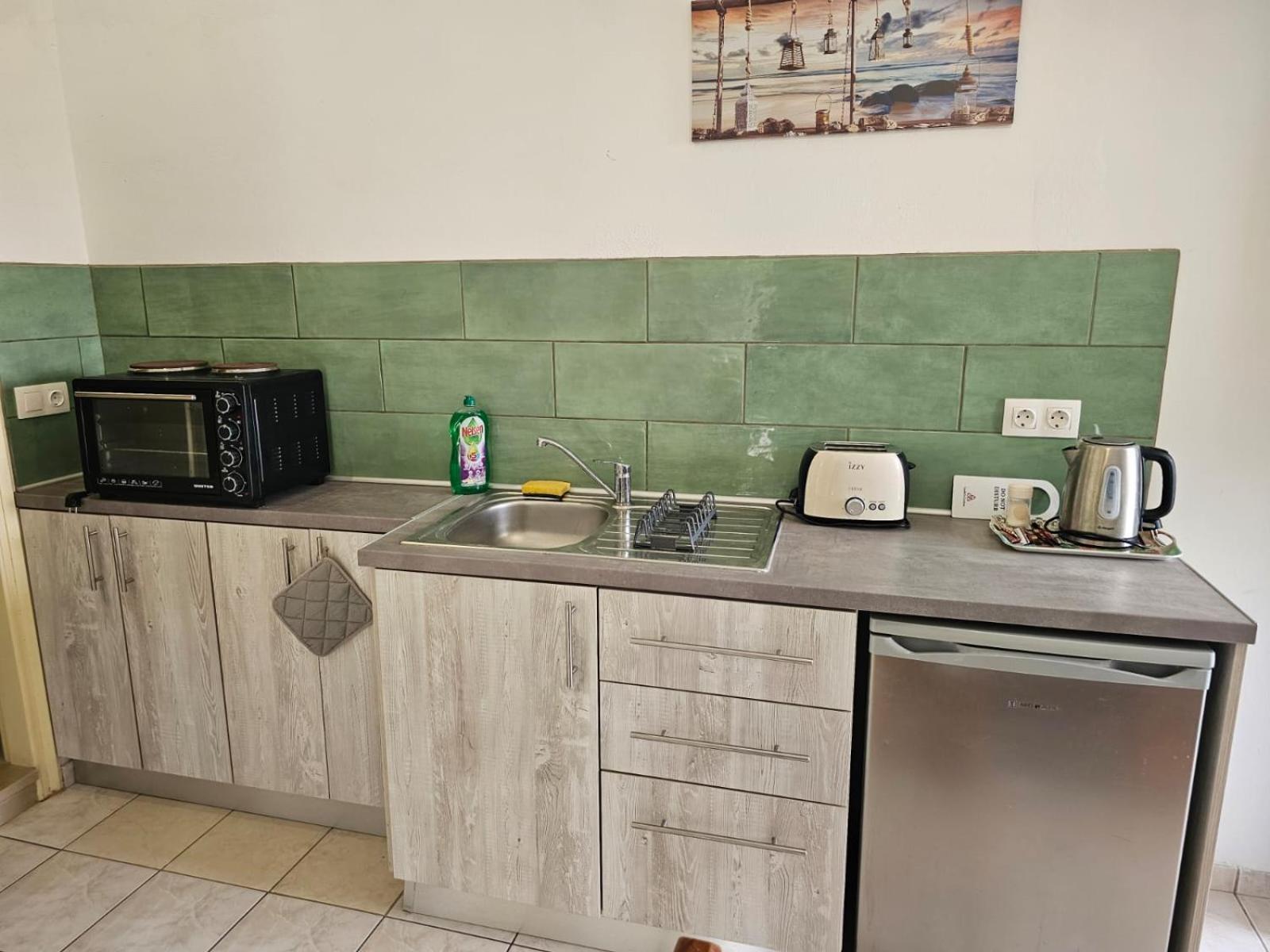 Gardelis Gardens Apartment Benitses  Room photo